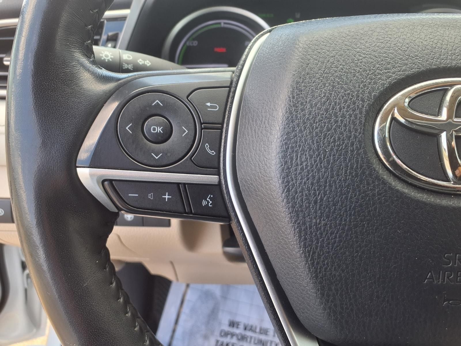 2022 Toyota Camry Hybrid XLE