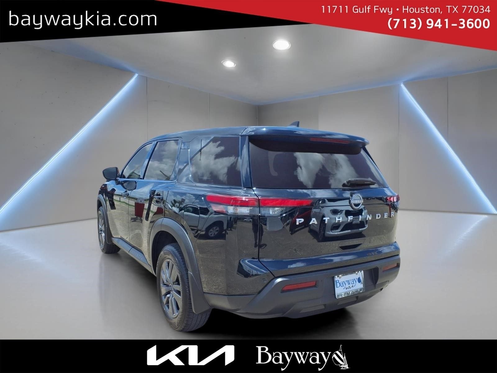 2024 Nissan Pathfinder S