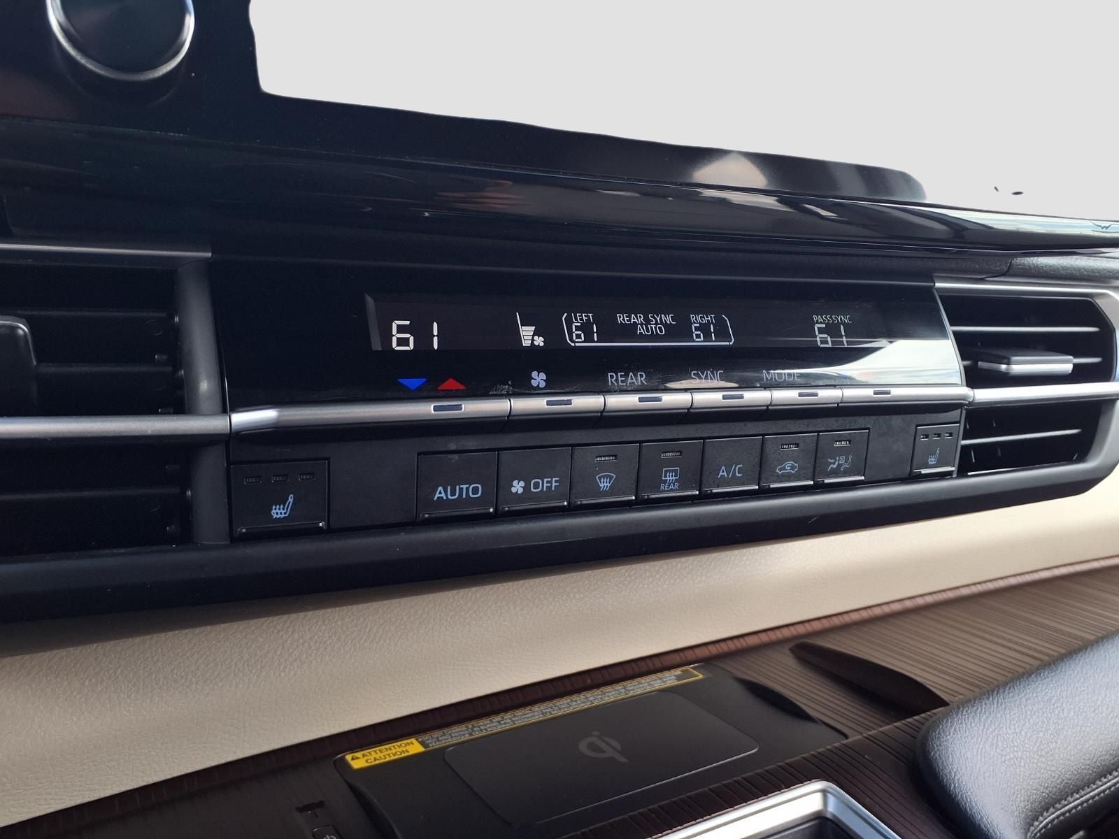 2024 Toyota Sienna XLE 7 Passenger