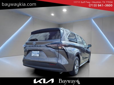 2024 Toyota Sienna XLE 7 Passenger