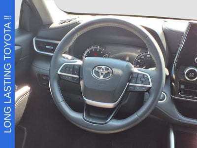 2024 Toyota Highlander LE