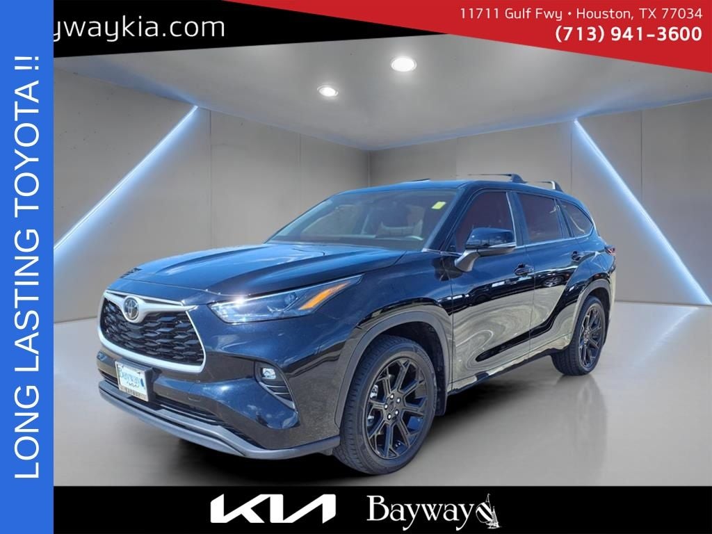2024 Toyota Highlander LE