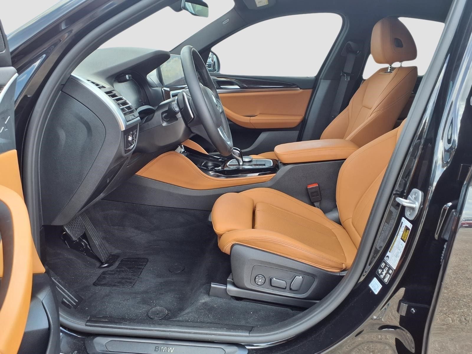 2025 BMW X4 xDrive30i