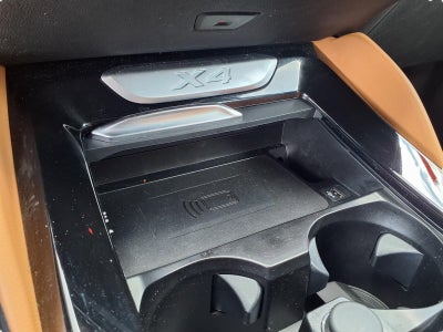 2025 BMW X4 xDrive30i