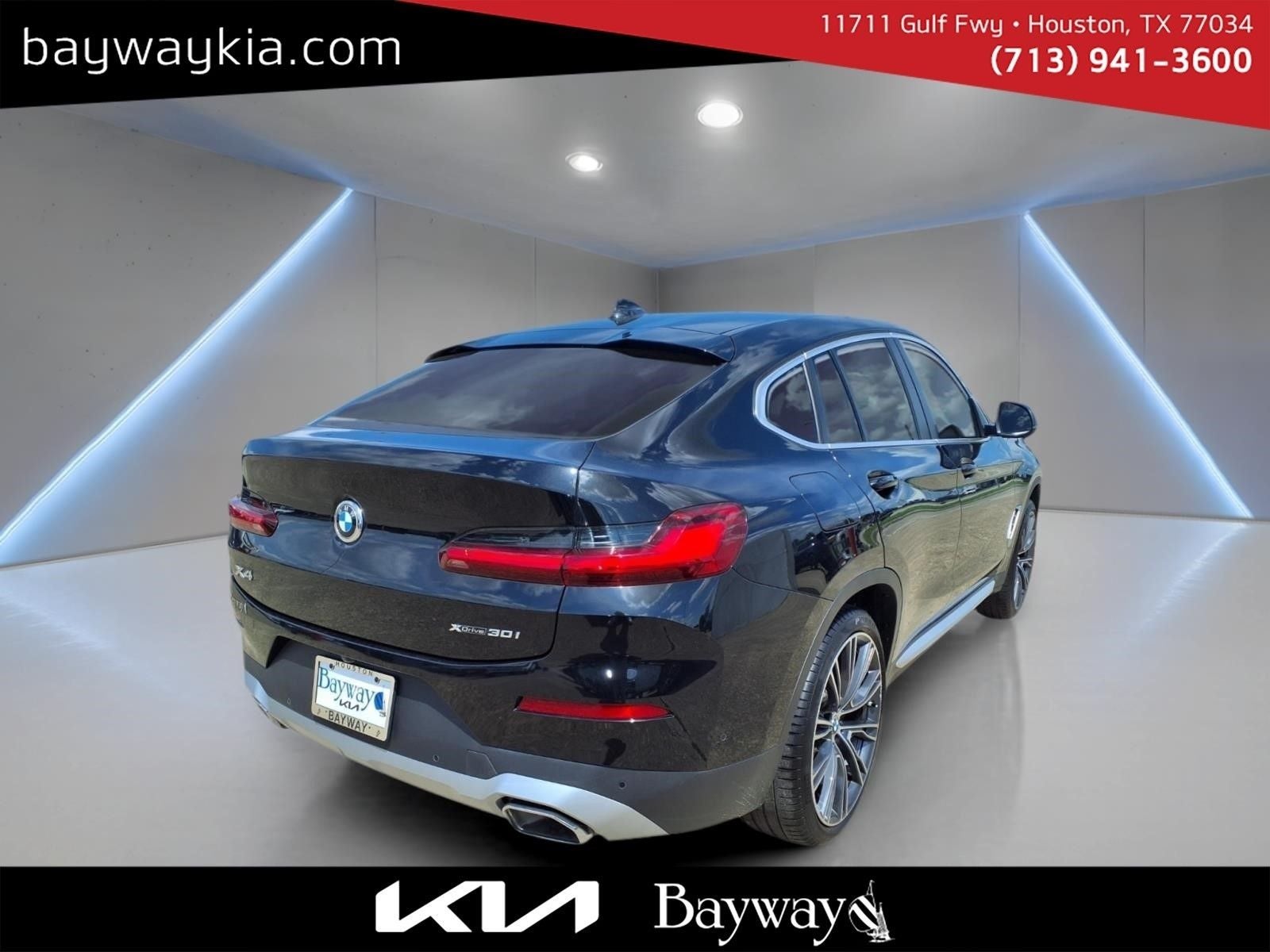 2025 BMW X4 xDrive30i
