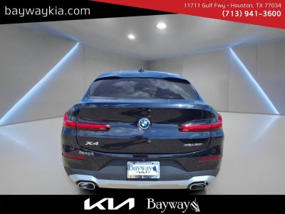 2025 BMW X4 xDrive30i