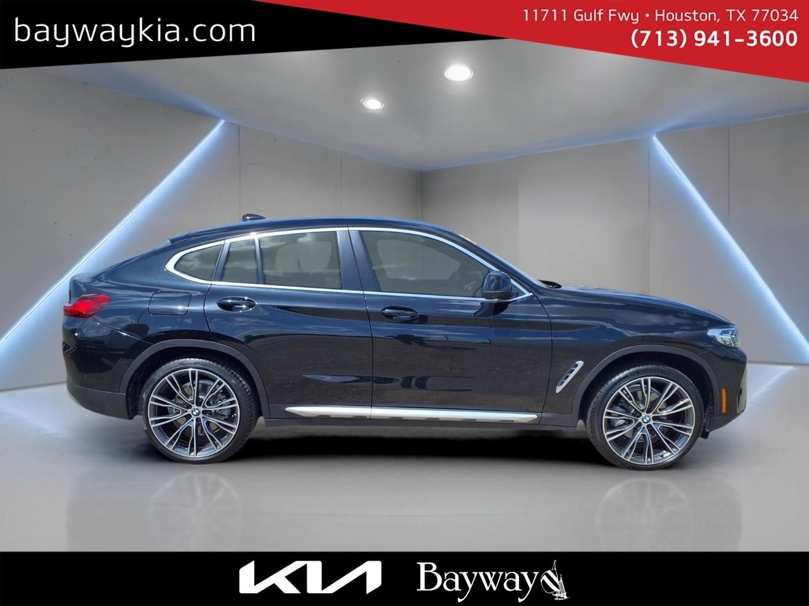 2025 BMW X4 xDrive30i