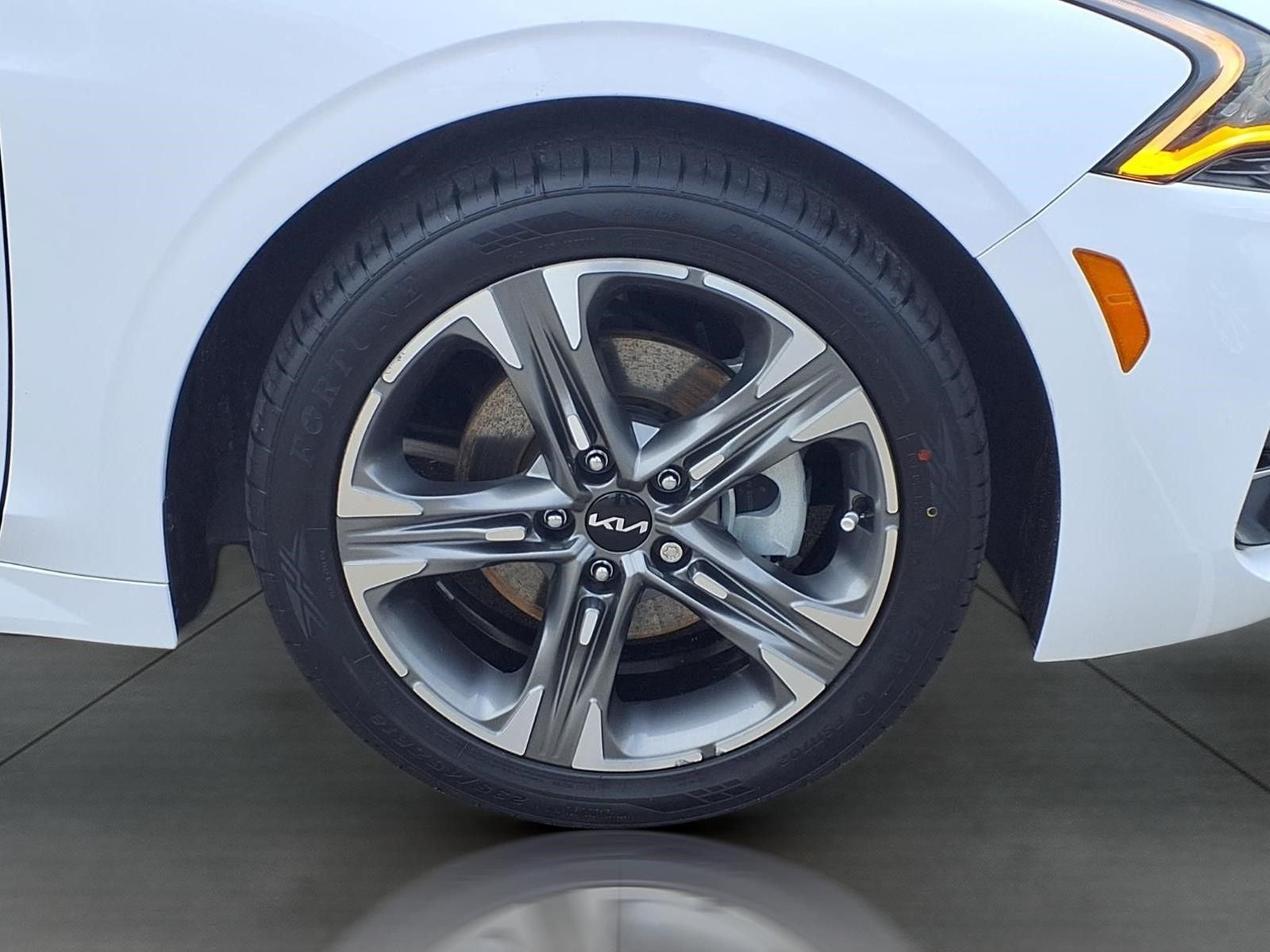 2024 Kia K5 EX