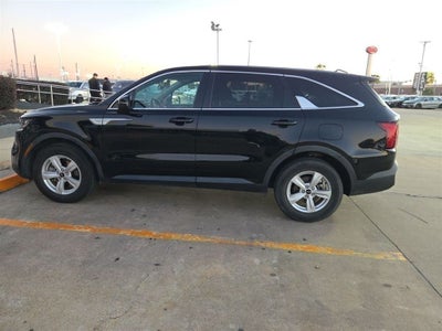 2022 Kia Sorento LX