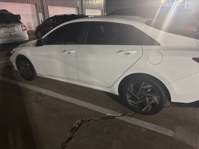 2024 Hyundai Elantra Limited