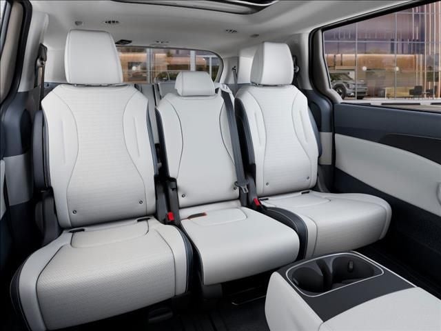 2026 Kia Carnival Base