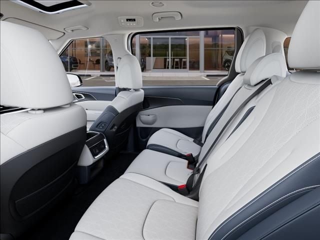 2026 Kia Carnival Hybrid Base