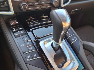 2017 Porsche Cayenne Base