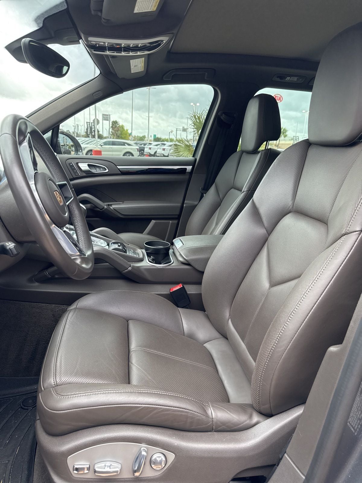 2017 Porsche Cayenne Base