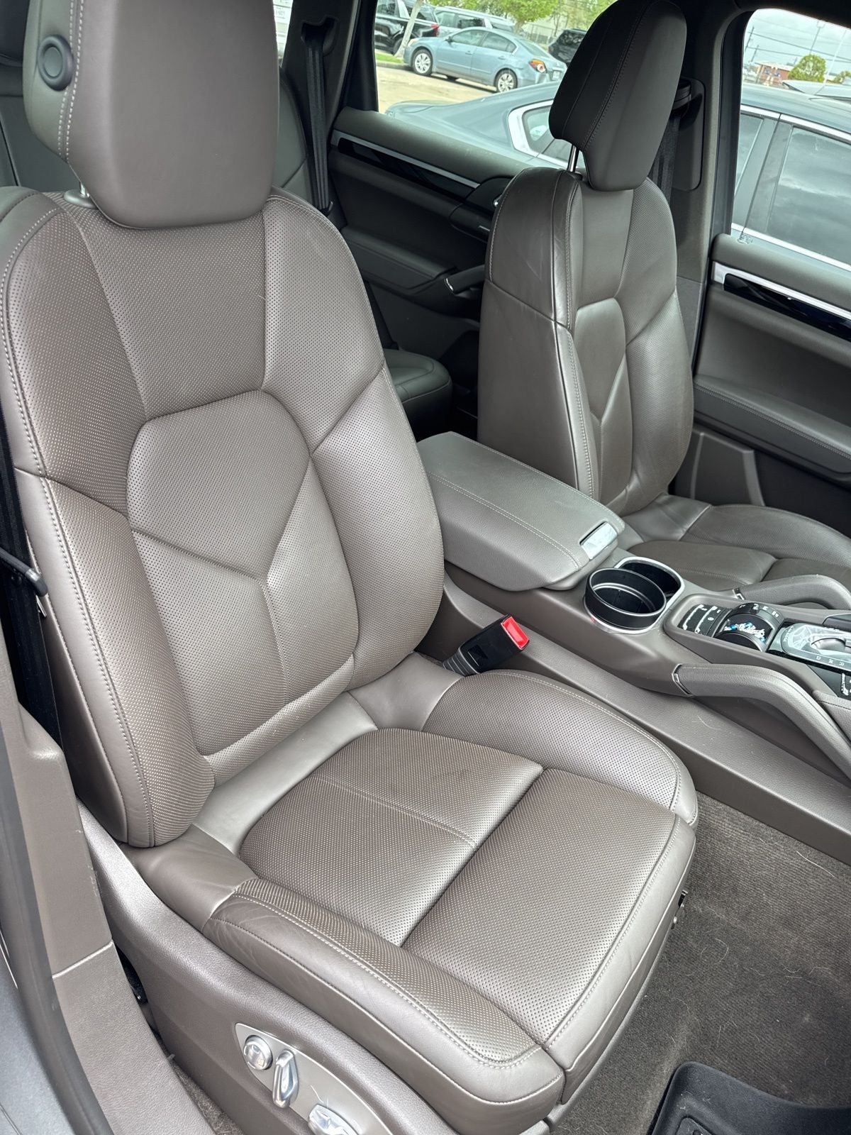 2017 Porsche Cayenne Base