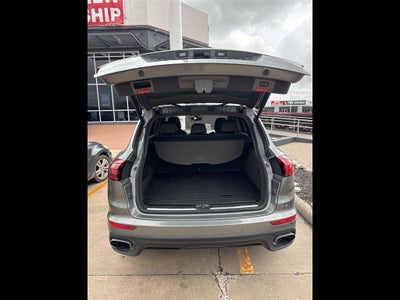 2017 Porsche Cayenne Base